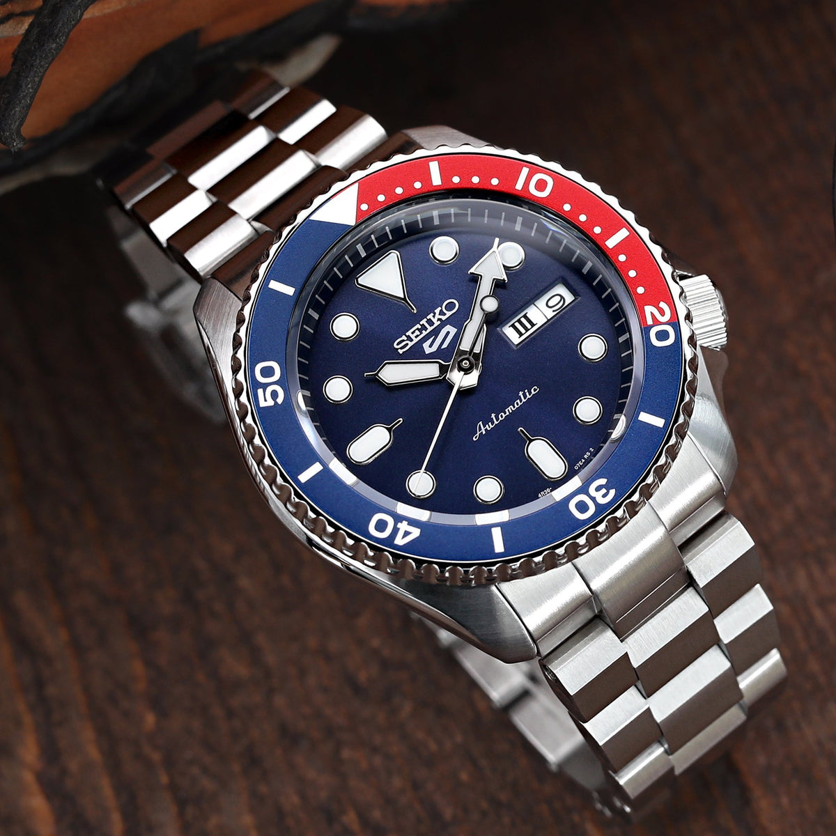 Hexad 316L Stainless Steel Bracelet for Seiko 5 Sports SRPD
