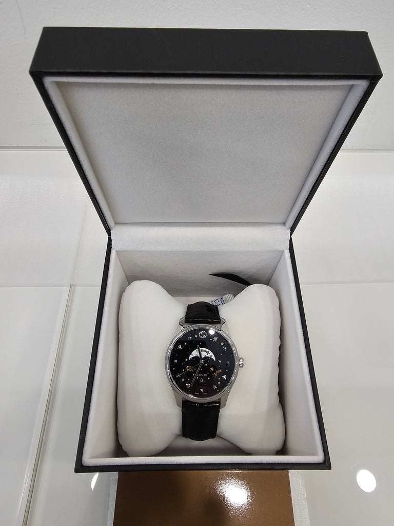 Pre-owned Gucci G Timeless Moonphase Quartz