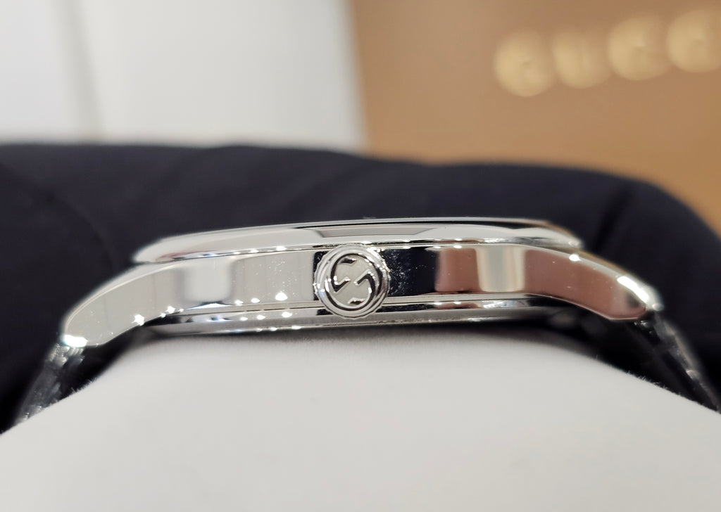 Pre-owned Gucci G Timeless Moonphase Quartz