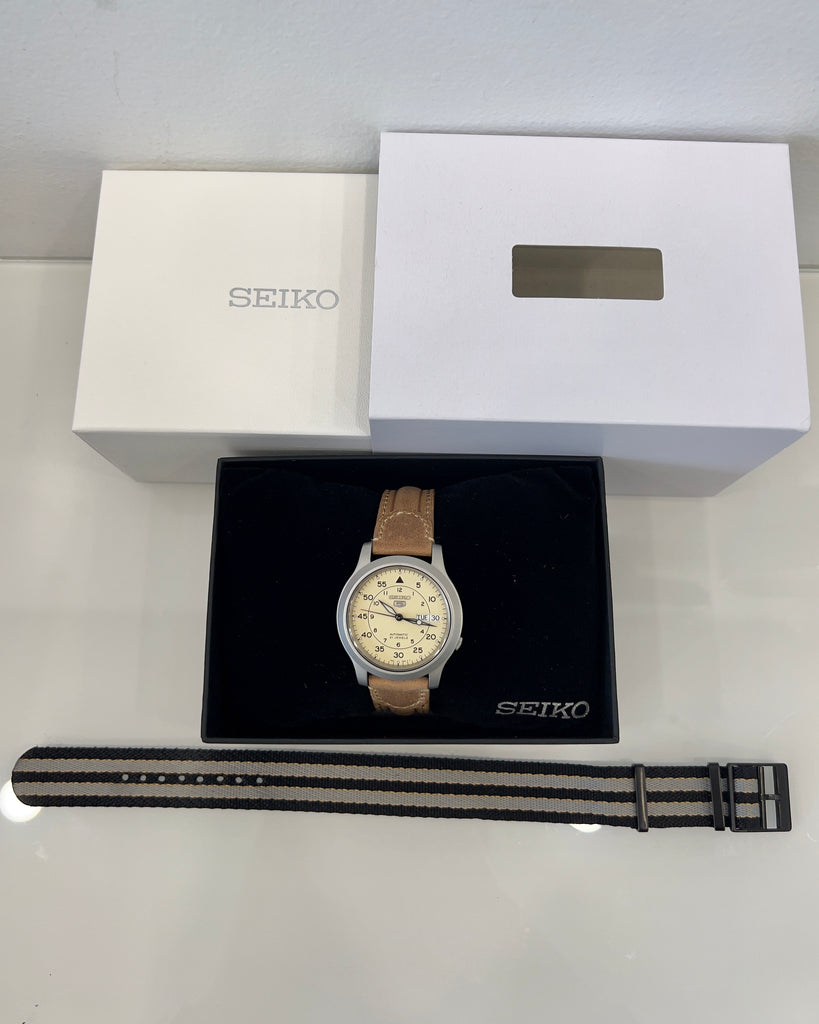 Pre-owned Seiko 5 Field Auto SNK803