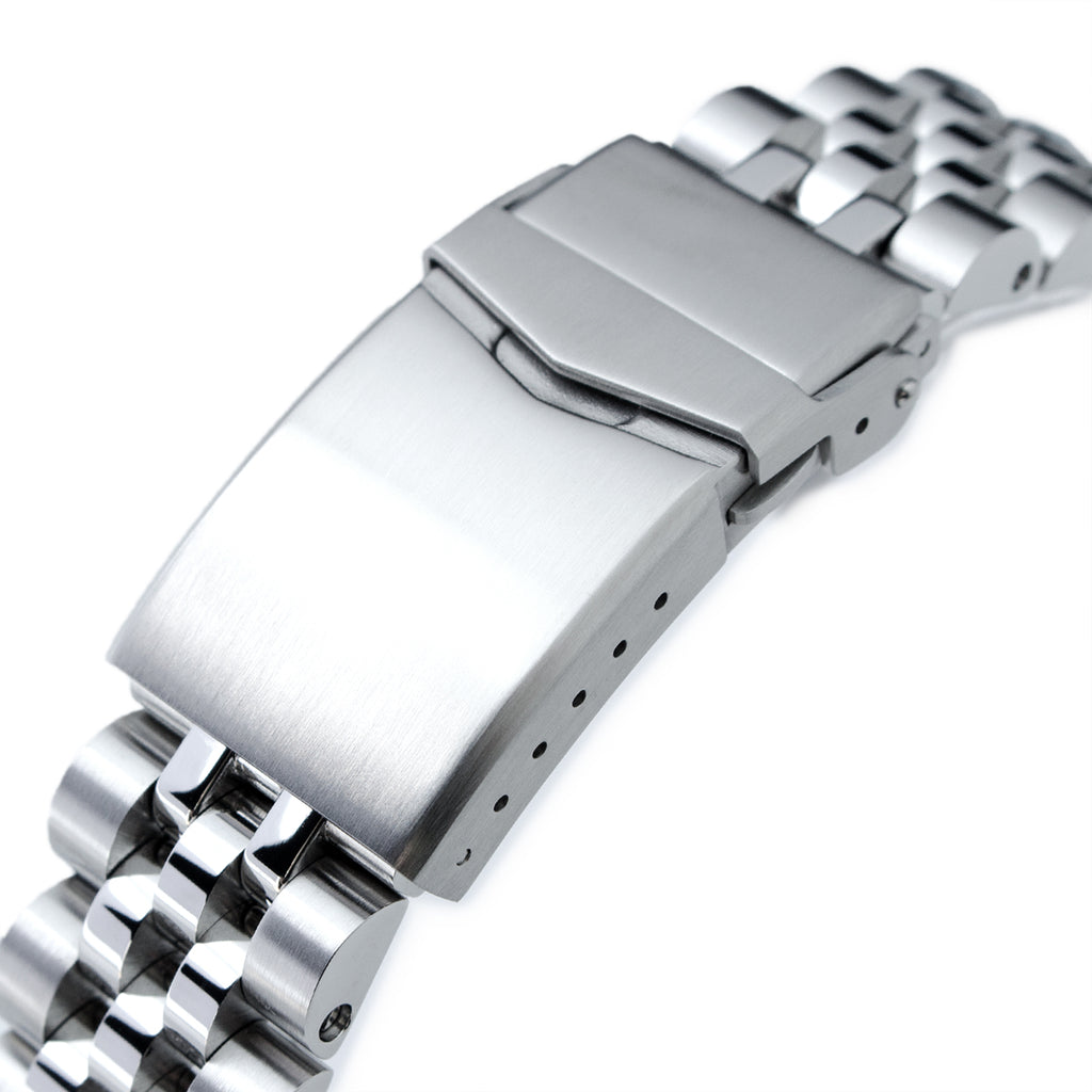 Angus-J Louis for Seiko Alpinist